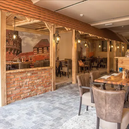 Schwarzer Adler Otel