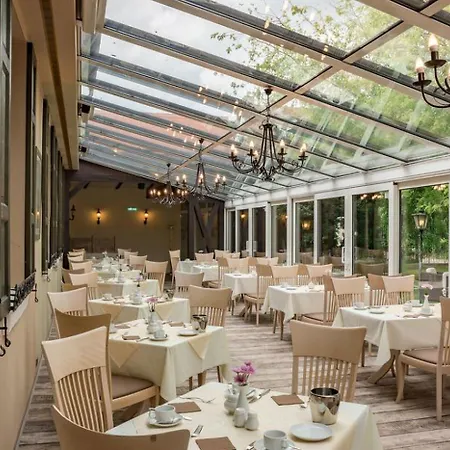Hotel Schwarzer Adler 4*