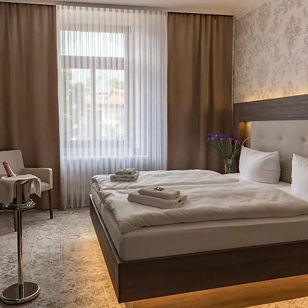 Hotel Schwarzer Adler 4*