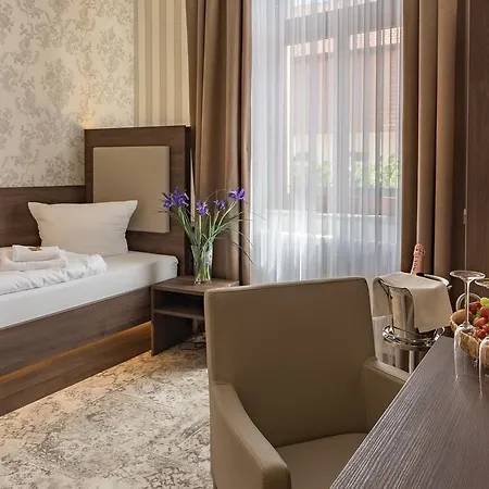 Otel Schwarzer Adler