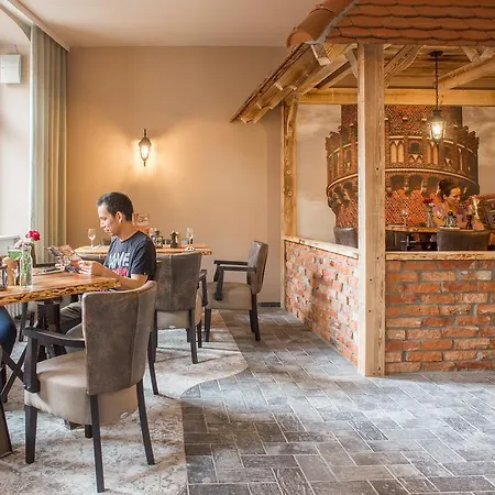 Otel Schwarzer Adler