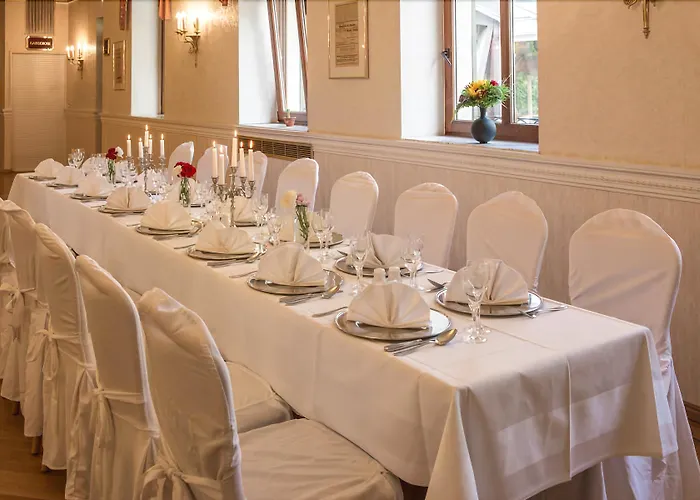 ホテル Schwarzer Adler Tangermünde