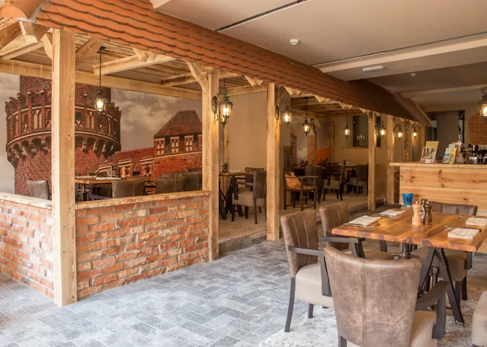 ホテル Schwarzer Adler 4*