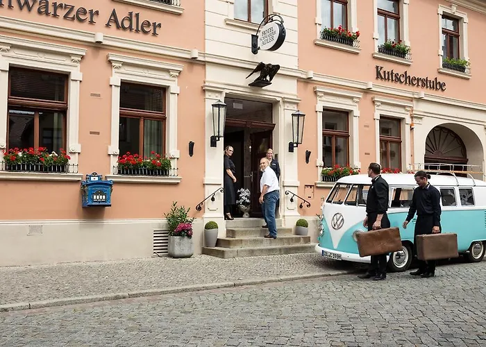 Hotel Schwarzer Adler 4*